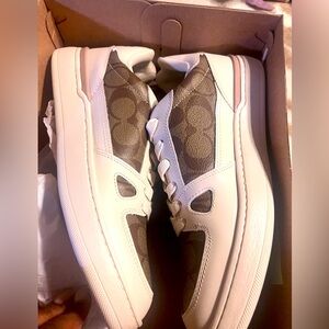 Coach Signature Sneakers
